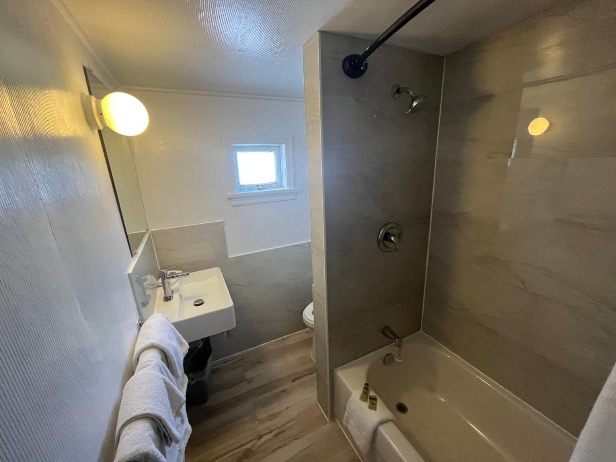 קאש קריק Robbie'S Motel מראה חיצוני תמונה