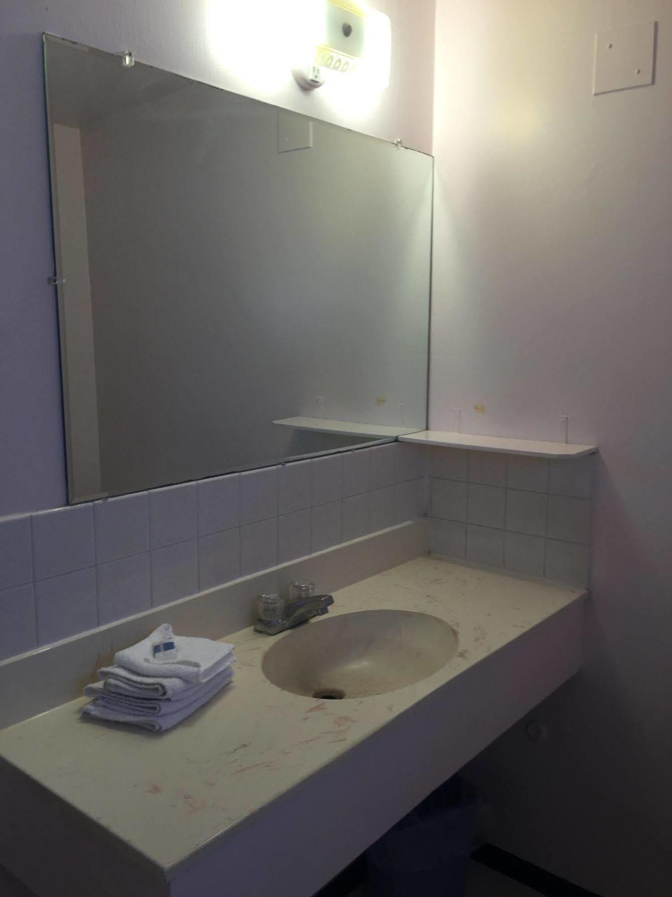 קאש קריק Robbie'S Motel מראה חיצוני תמונה